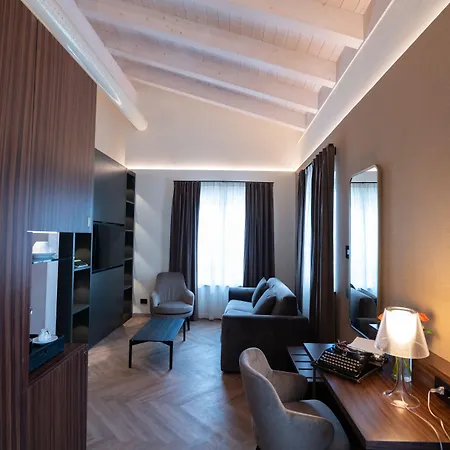 3t Boutique 4*
